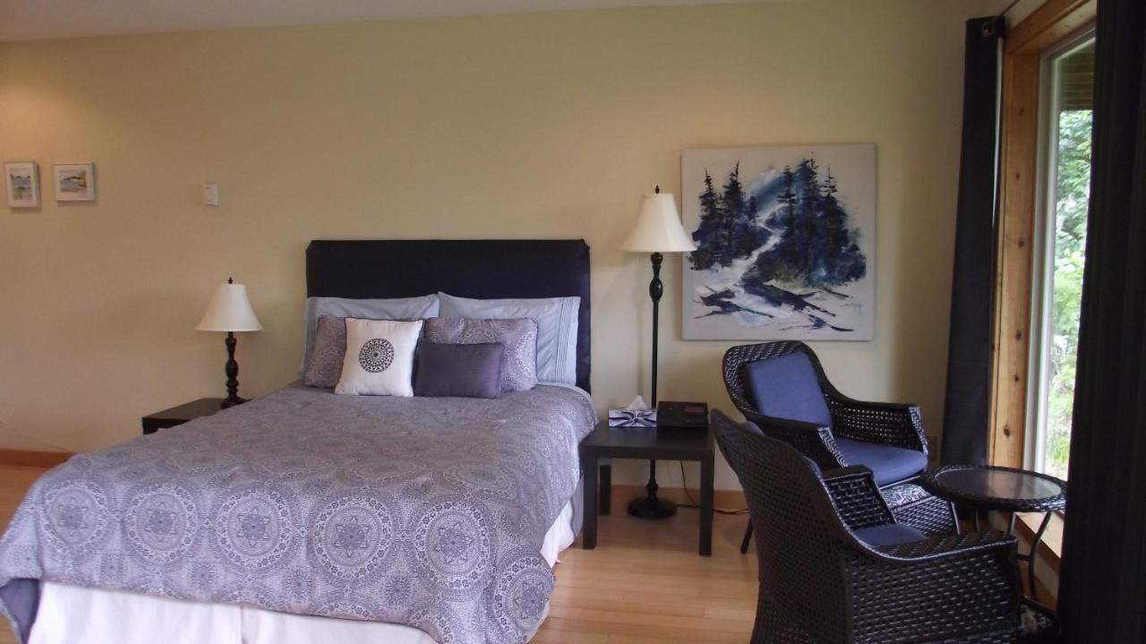 Secret Cove Cottage Suites Halfmoon Bay Εξωτερικό φωτογραφία